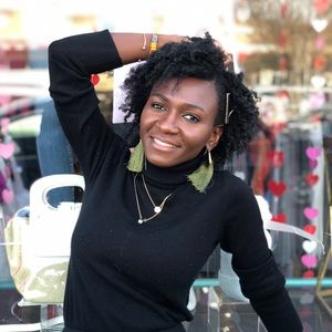 Meet your Posher, Charity